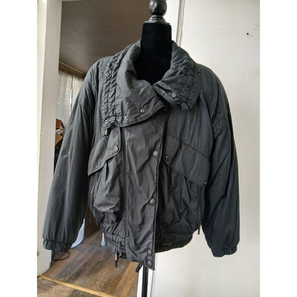 Tyrolia Jackets & Blazers - Tyrolia size 10 Black Puffer Ski Jacket QualloFil Warm Winter Outerwear Women